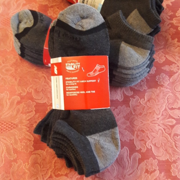 JUST REDUCED!!!! New Balance Men's Socks - Picture 2 of 3